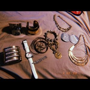 Accessories jewelry earrings bracelets necklaces